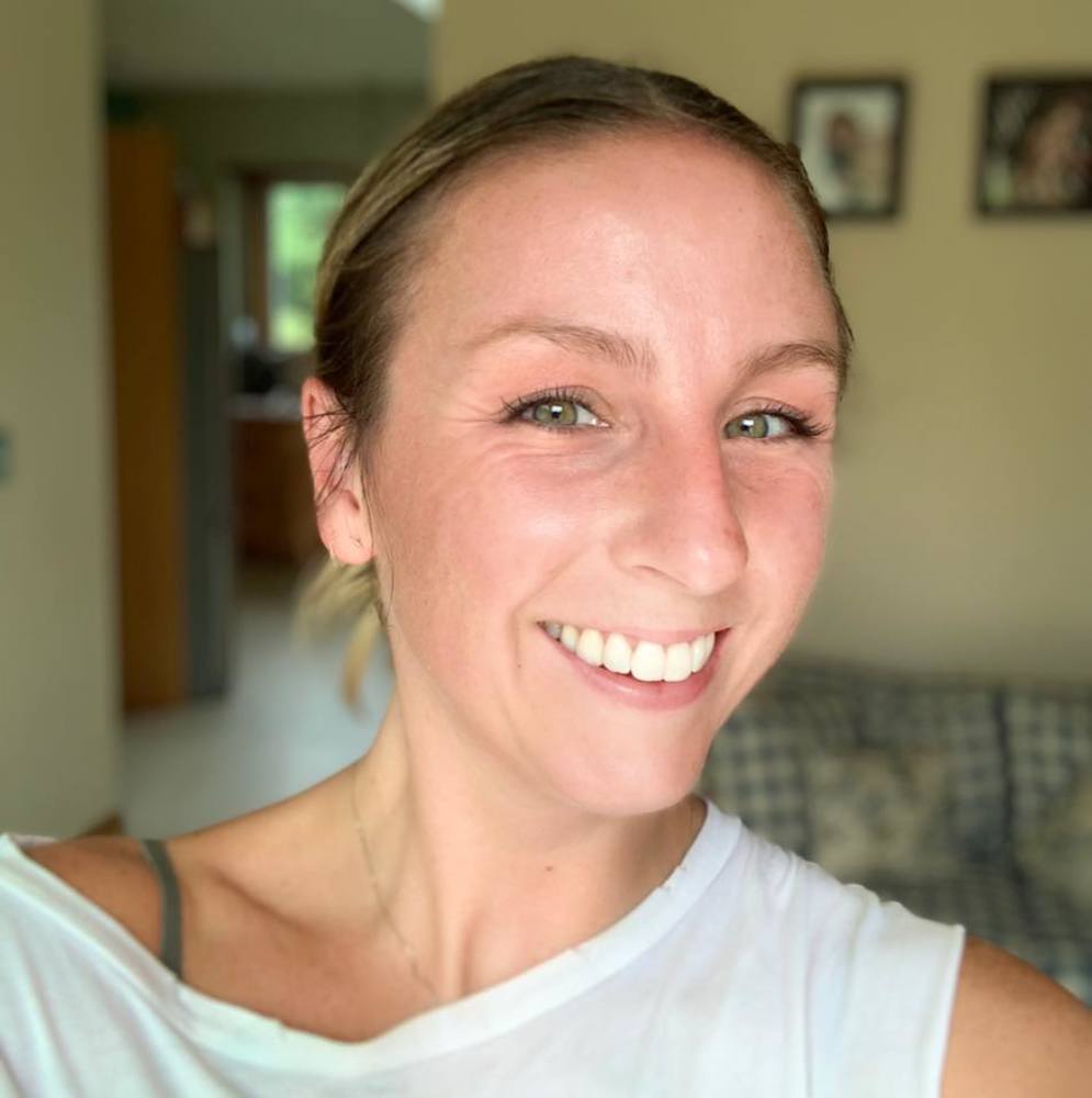 Meet your Posher, Kayla